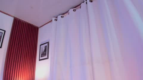 Snapshot of angeli_sexi chatting on June 17, 11:49 pm Carolina online show from June 17, 11:49 pm
