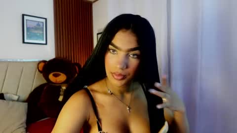 Snapshot of angeli_sexi chatting on June 24, 12:53 am Carolina online show from June 24, 12:53 am