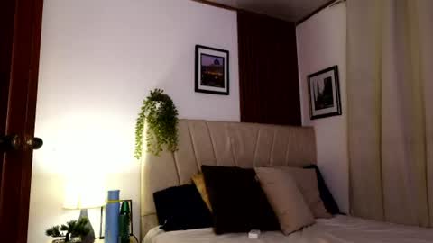 Snapshot of angeli_sexi chatting on July 16, 1:00 am Carolina online show from July 16, 1:00 am