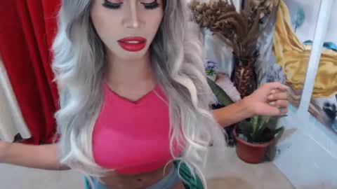 DIVINE ANGEL online show from February 7, 1:58 am