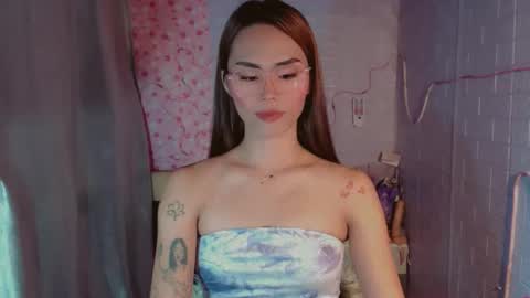 Snapshot of angelic_sex chatting on June 8, 11:54 am Angelica online show from June 8, 11:54 am