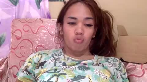 Yhanna online show from December 31, 1:57 am