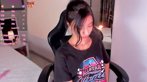 U can call me Angel online show from December 18, 10:46 pm