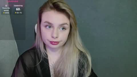 angelicablanch online show from October 12, 9:25 pm