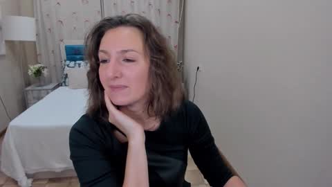 AngelicaCream online show from December 3, 7:05 am