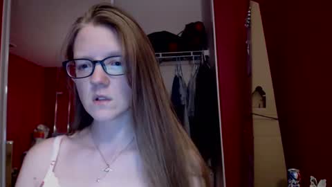 Snapshot of angelicangel3 chatting on February 3, 6:45 am AngelicAngel online show from February 3, 6:45 am