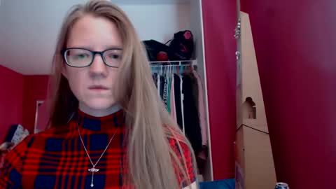 Snapshot of angelicangel3 chatting on October 3, 5:32 pm AngelicAngel online show from October 3, 5:32 pm