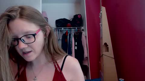 Snapshot of angelicangel3 chatting on October 29, 7:26 pm AngelicAngel online show from October 29, 7:26 pm