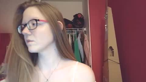 AngelicAngel online show from April 1, 4:46 am