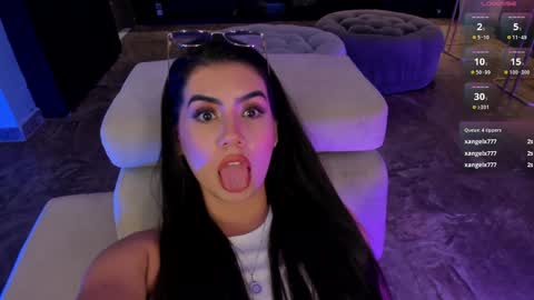 Snapshot of angelicavega_ chatting on January 4, 1:10 am Angelica Vega online show from January 4, 1:10 am