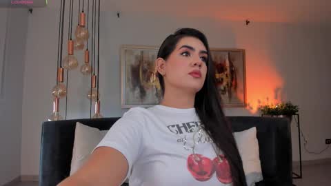 Snapshot of angelicavega_ chatting on January 31, 7:11 pm Angelica Vega online show from January 31, 7:11 pm