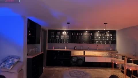 Snapshot of angelicavega_ chatting on February 18, 6:15 pm Angelica Vega online show from February 18, 6:15 pm