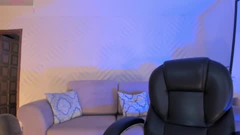 Snapshot of angelicavega_ chatting on March 6, 7:21 pm Angelica Vega online show from March 6, 7:21 pm