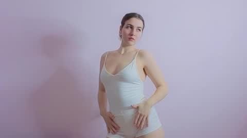 Roxi online show from March 9, 7:29 pm