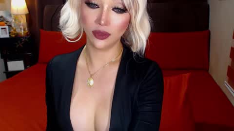 MS. AMALIA online show from March 10, 9:53 am