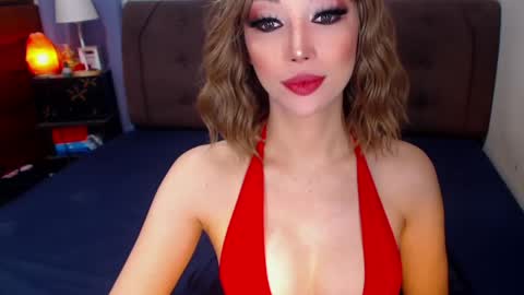 Snapshot of angelicqueents chatting on May 31, 8:32 am MS. AMALIA online show from May 31, 8:32 am