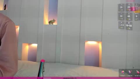 Snapshot of angelikarose1 chatting on October 10, 3:05 am Angelika Rose online show from October 10, 3:05 am