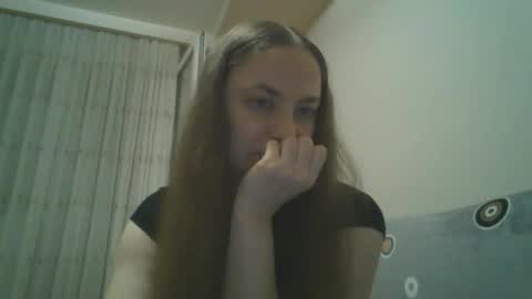 Snapshot of angelina_26 chatting on April 17, 10:02 pm Angelina 26 online show from April 17, 10:02 pm