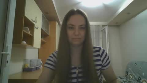 Snapshot of angelina_26 chatting on April 19, 10:56 pm Angelina 26 online show from April 19, 10:56 pm