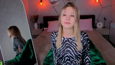 Angelina online show from April 6, 1:14 am