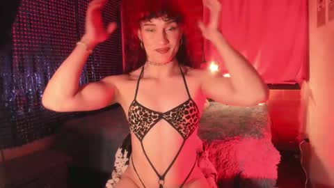 Snapshot of angelina_rouse12 chatting on January 19, 3:43 am Angelina Rouse online show from January 19, 3:43 am