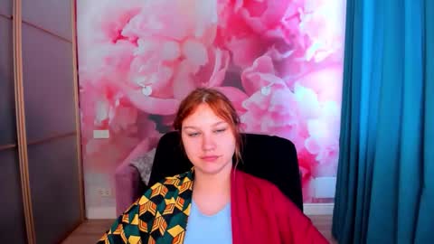 AngelinaLow online show from April 21, 11:27 am