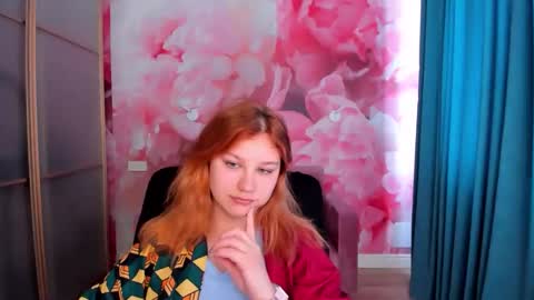 AngelinaLow online show from April 24, 11:45 am