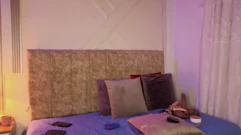 angelinarouse_ online show from April 23, 4:24 am