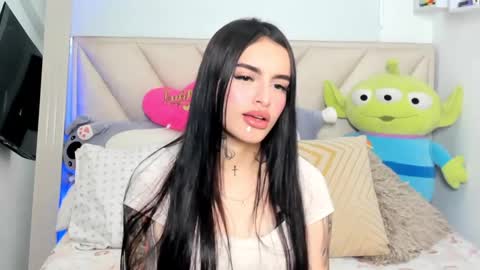 Angeline Smith  online show from February 24, 7:30 pm