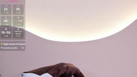 Angeline online show from April 16, 9:39 pm