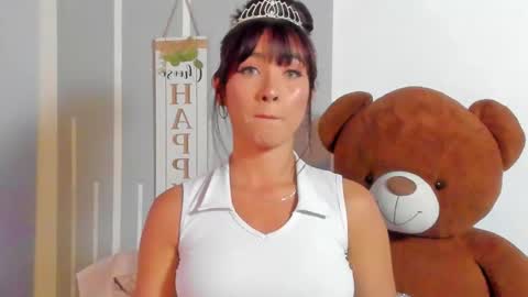 Angelique Murphy online show from February 11, 9:31 pm