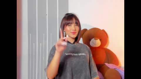 Angelique Murphy online show from April 4, 7:39 am