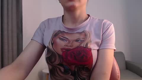 angelita_success online show from April 26, 5:05 am