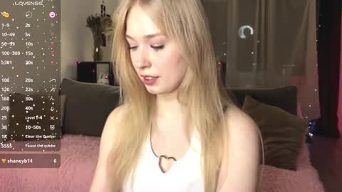 Snapshot of angelkissmee chatting on January 30, 3:19 pm angelkissmee online show from January 30, 3:19 pm