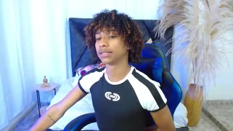 Angel online show from January 31, 9:02 pm