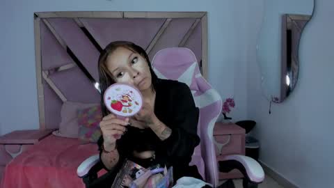 angell_petite01 online show from June 3, 8:14 pm