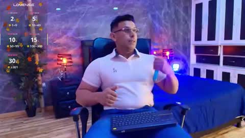 Snapshot of angell_rodriguez chatting on June 20, 3:09 am angell_rodriguez online show from June 20, 3:09 am