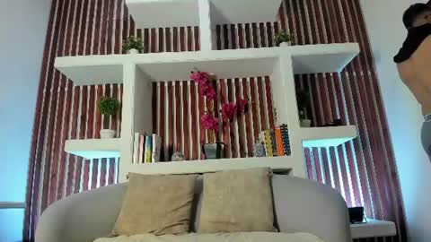 Snapshot of angell_rodriguez chatting on July 7, 2:47 am angell_rodriguez online show from July 7, 2:47 am
