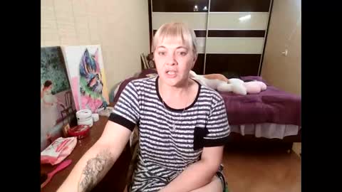 Snapshot of angelleah chatting on October 9, 11:08 am angelleah online show from October 9, 11:08 am
