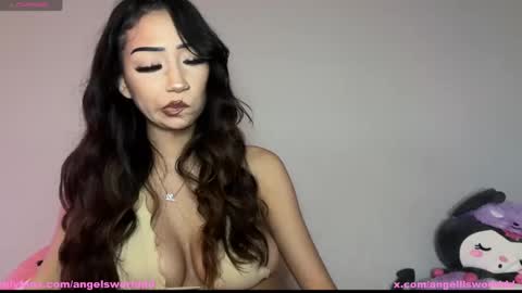 Snapshot of angelllsworlddd chatting on September 20, 2:56 am angel online show from September 20, 2:56 am