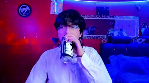 Angel  online show from December 7, 8:44 am