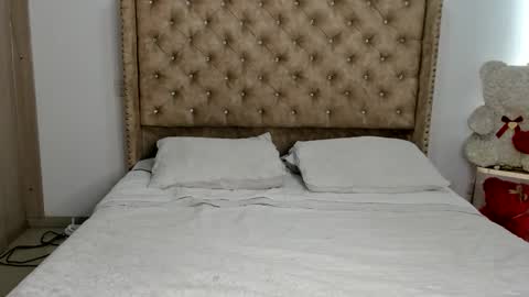 Angelly online show from January 11, 2:55 pm