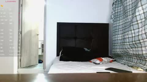 Angelm888-  online show from June 23, 5:05 am