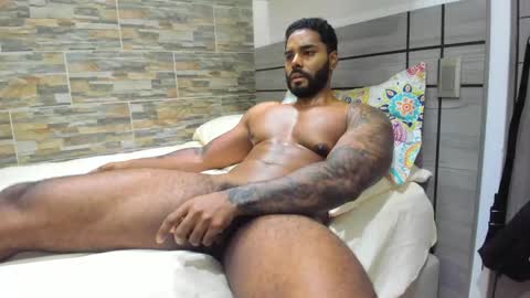 angelo_evans33 online show from March 12, 11:44 pm