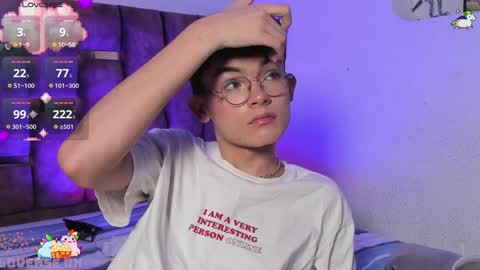 Angelo I work from home this is my room  online show from January 5, 9:26 am