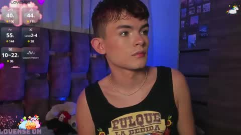 Angelo I work from home this is my room  online show from March 10, 12:29 am