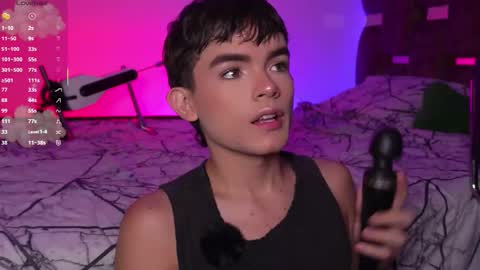 Angelo I work from home this is my room  online show from October 18, 9:32 am