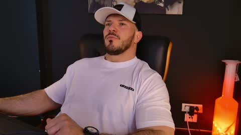 BlackWolf online show from April 19, 11:20 am