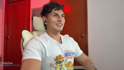 Snapshot of angeloferro1 chatting on December 7, 6:54 am Angelo Ferro online show from December 7, 6:54 am