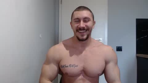  ------- SEX SHOW WITH GUYS AND GIRLS  MUSCLE SHOW online show from December 16, 11:22 am